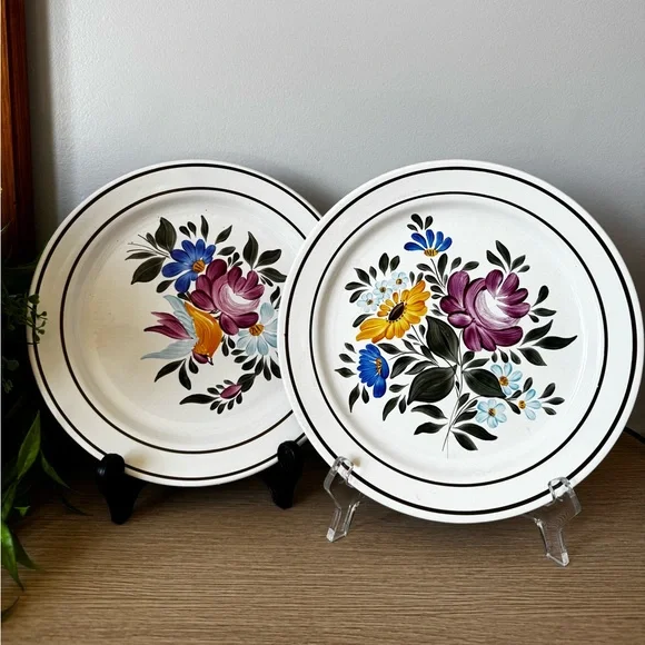 Floral Patterned Plates - Picture 3 of 5